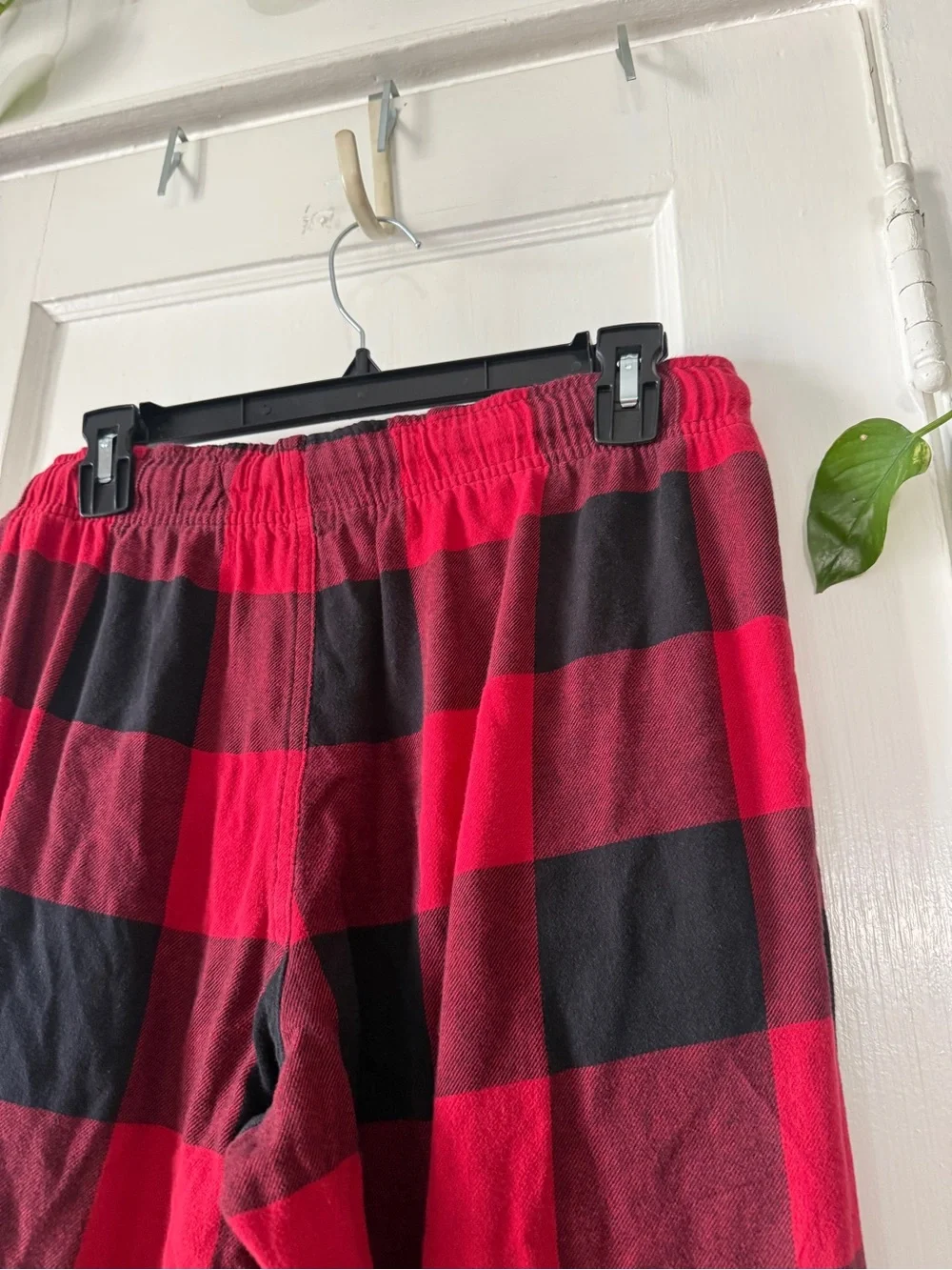 Red and Black Buffalo Plaid Lounge Pants Old Navy size S match the Fam!